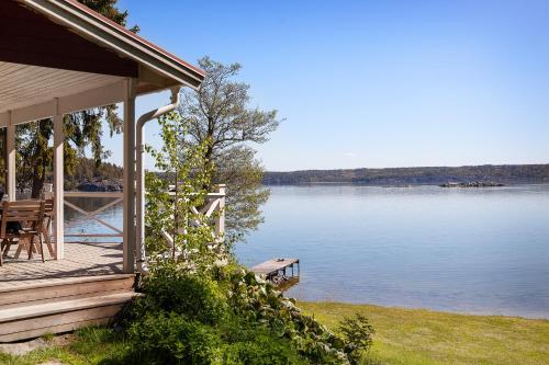 Exterior view, Dreamy House w. private dock by the Baltic sea in Malhaga