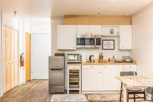 Aleyska East Condo - main image