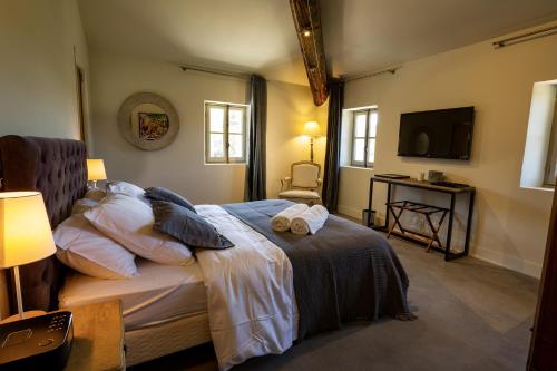 Deluxe Double Room with Castle View