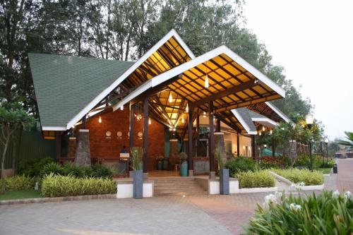 Fazlani Natures Nest- The Wellness Retreat