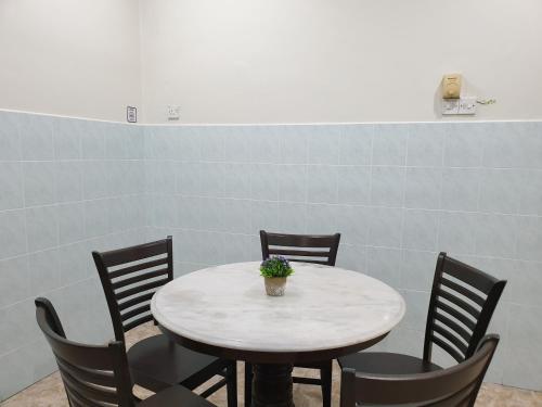 Instalações, Casa de 2500 m2 com 4 quarto(s) e 3 casa(s) de banho(s), na área Simpang (TaipingCuti Homestay) in Taman Matang