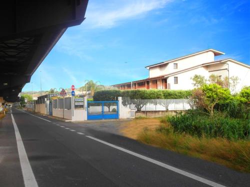  Serfem Lab hall & rooms in Marina di Gioiosa Ionica