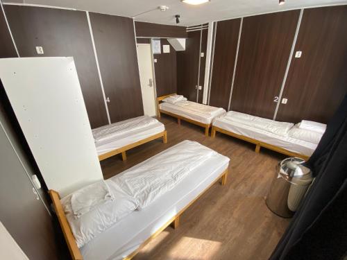 Hostel Utopia - image 11