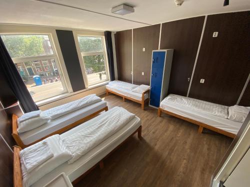 Hostel Utopia - image 5