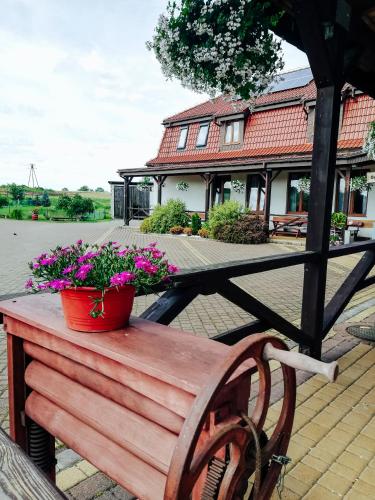 Зовнішній вигляд готелю, Zajazd Dolina Sadosiów (Zajazd Dolina Sadosiow) in Olsztyn City Center