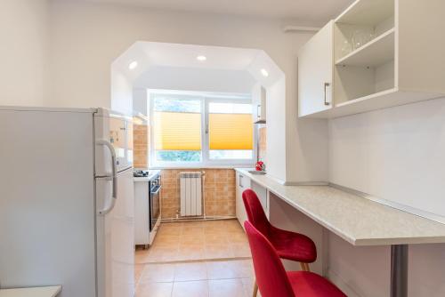 อาหารและเครื่องดื่ม, Luna Rosie in เดวา