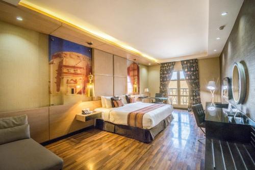 Grand Plaza Hotel