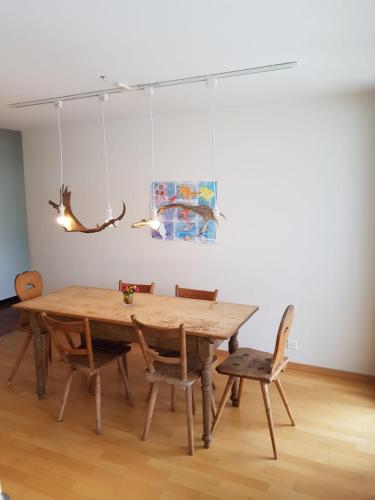 Ferienwohnung DAVOS - TOP LAGE - DIREKT BEI SKIPISTE JAKOBSHORN