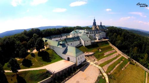 Karczówka Klasztor - Accommodation - Kielce