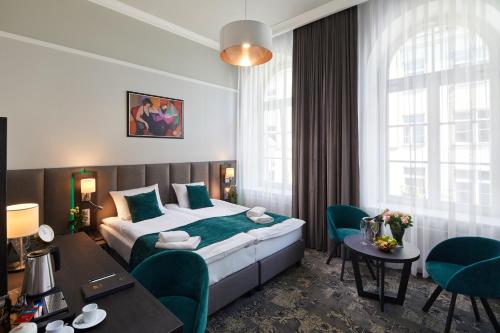 room detail thumbnail 0