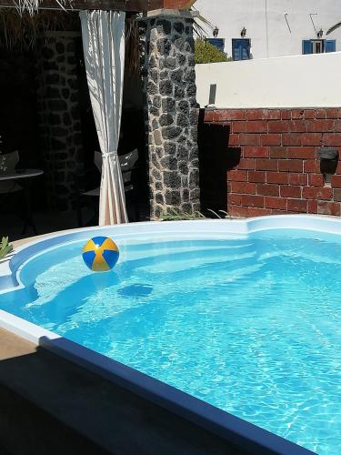 5bedroom villa in perissa beach Santorini