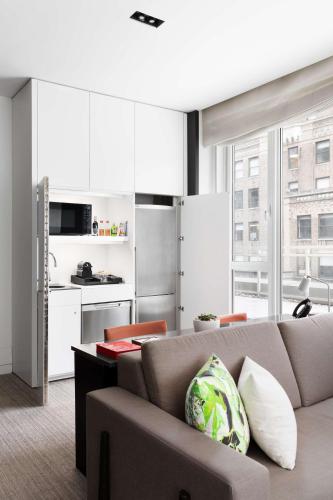 Andaz 5th Avenue-a concept by Hyatt - image 26