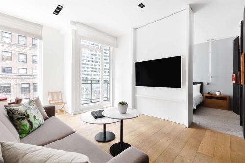 Andaz 5th Avenue-a concept by Hyatt - image 13
