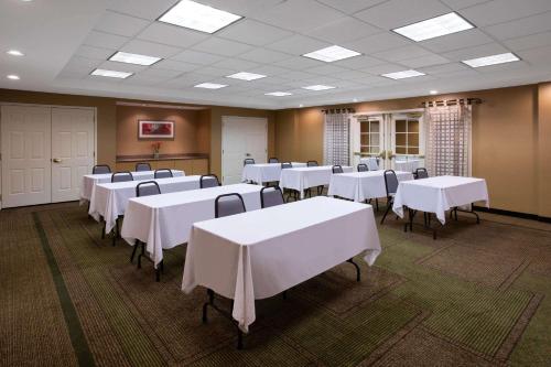 La Quinta Inn & Suites by Wyndham Denver Southwest Lakewood