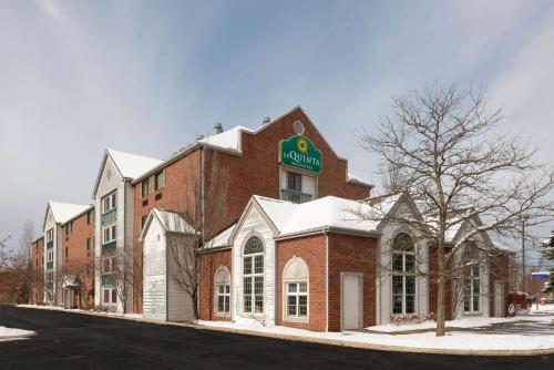 La Quinta Inn & Suites By Wyndham Cleveland Macedonia