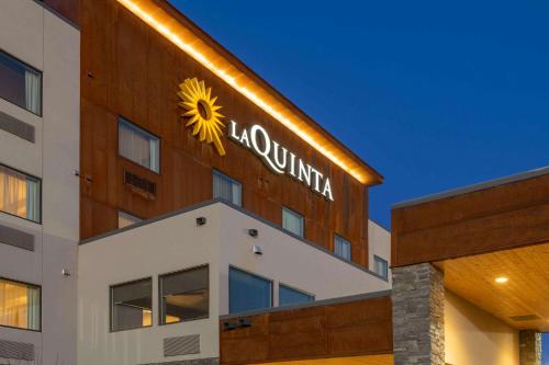 La Quinta by Wyndham Anchorage Airport