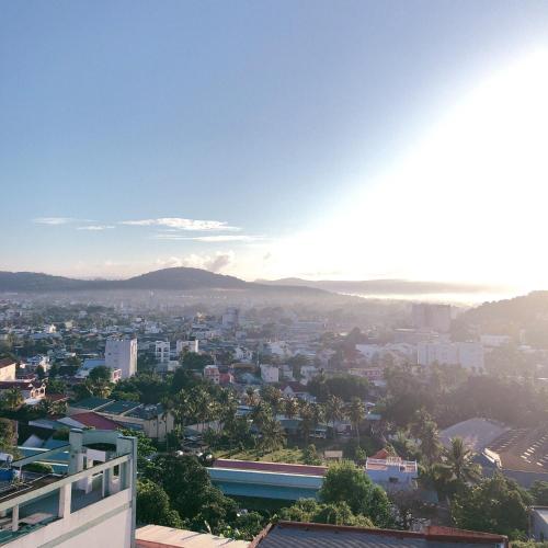 센 호텔 - 주변 환경