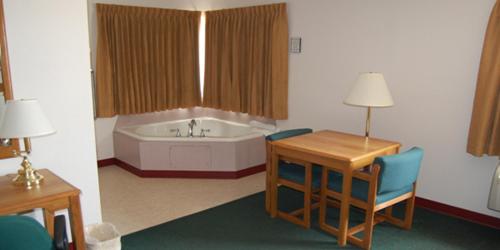 Country Haven Inn - image 5