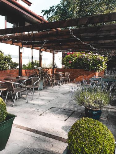 Wycliffe Hotel - image 13