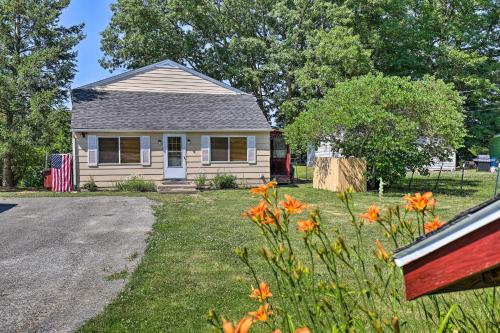 Quiet Waterport Getaway with Fire Pit and River Views!