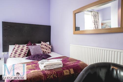 M and J Guest House 4