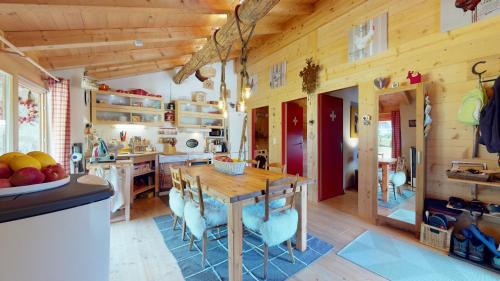 Authentic chalet full of charm, 5min. from Anzere