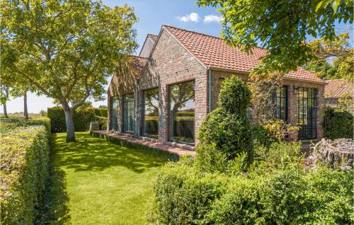 Nice home in Wijtschate w/ WiFi and 3 Bedrooms gîte à louer Quesnoy-sur-Deûle
