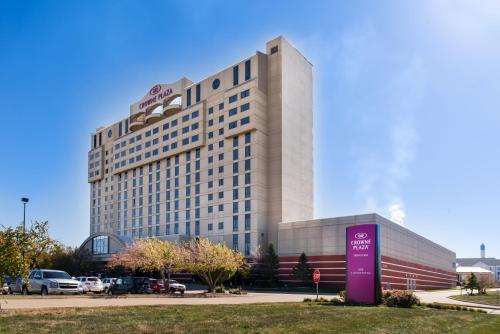 Crowne Plaza Springfield Convention Center, an IHG Hotel