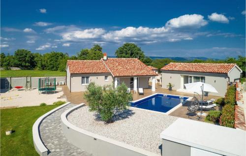  Stunning Home In Filipana With 2 Bedrooms, Outdoor Swimming Pool And Heated Swimming Pool in 52206 Filipana