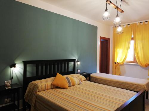 The Yellow House - image 14