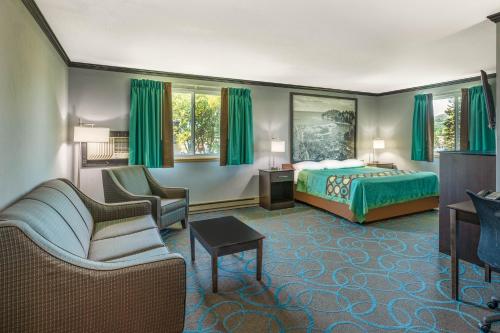 Super 8 By Wyndham Duluth in ดุลูท (MN)