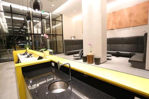 Astron Suites Mondial Salvador by Nobile