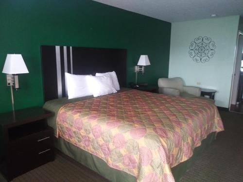 Hearthstone Inn - image 4