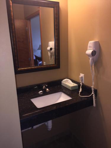 King Room - Disability Access/Non-Smoking