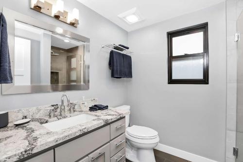 308 35th Street Unit A (Lower) - image 4