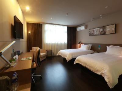 2 twin beds