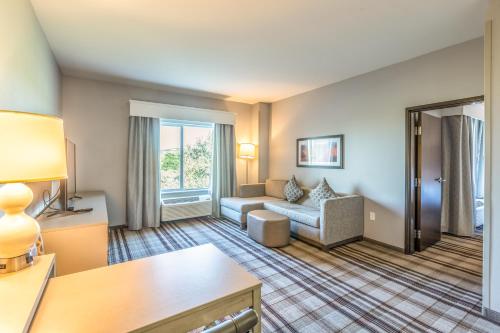 Hawthorn Extended Stay by Wyndham Loveland