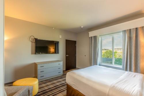 Hawthorn Extended Stay by Wyndham Loveland