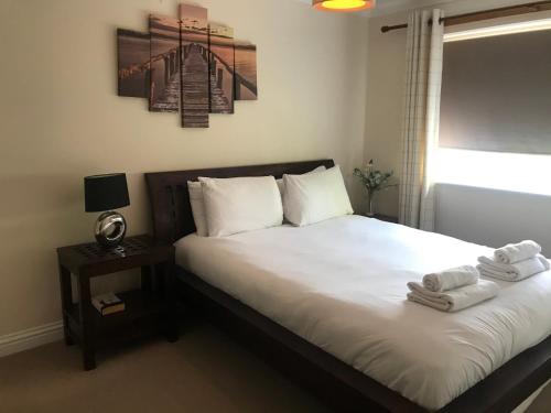 Work Or Holiday Home At Kenton Close, Bracknell, Berkshire