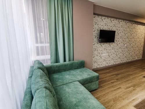 YES! GREEN studio in the CENTER самостоятельное заселение