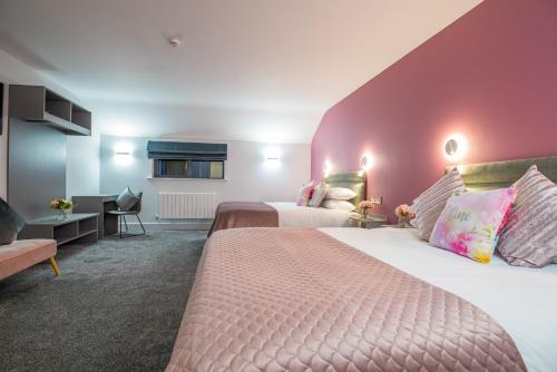 1 queen bed