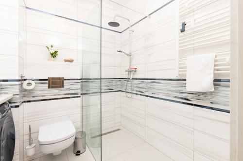 Apartamenty blisko Starego Miasta - Angielska Grobla by Renters - image 5