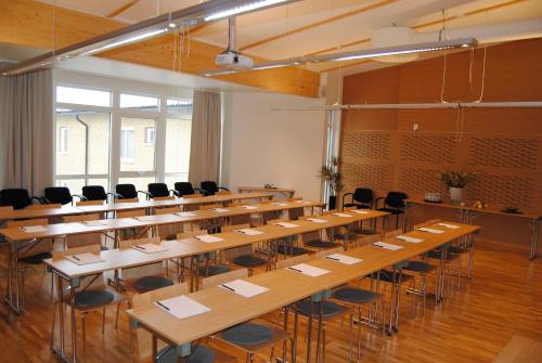 Best Western Arena Hotell - image 8