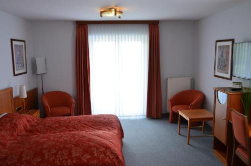 1 queen bed