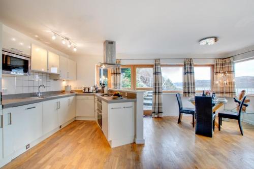 The Old Stables Aberdyfi apartment 6 - image 9