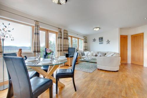 The Old Stables Aberdyfi apartment 6 - main image