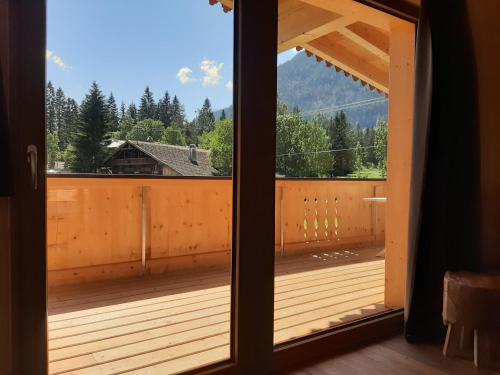 ระเบียง/ชานเรือน, Chalet Wirklich Wunderbar in ไรน์ดเลา