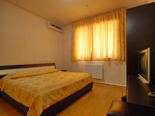 Rohat Hotel Mirobod Hotel Rovshan is a popular choice amongst travelers in Tashkent, whether exploring or just passing through. Featuring a satisfying list of amenities, guests will find their stay at the property a comf