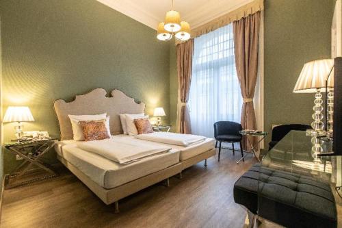 Hotel Monopol - Central Station, Франкфурт-на-Майне (фото 11)