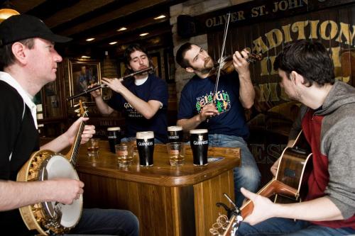 Blooms Hotel - image 5